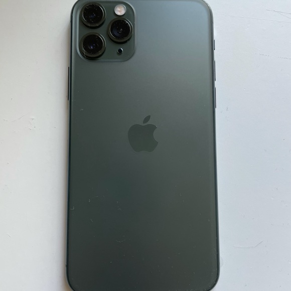 New Unlocked Iphone 11 Pro 256gb - Picture 1 of 10